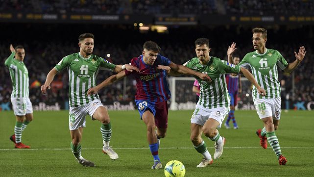 Abde Playing against the Betis