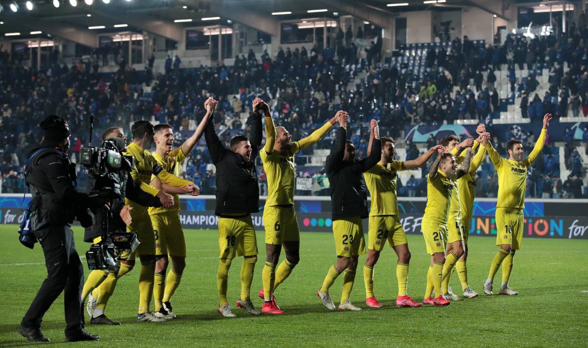 El Villarreal celebra su pase a octavos de Champions