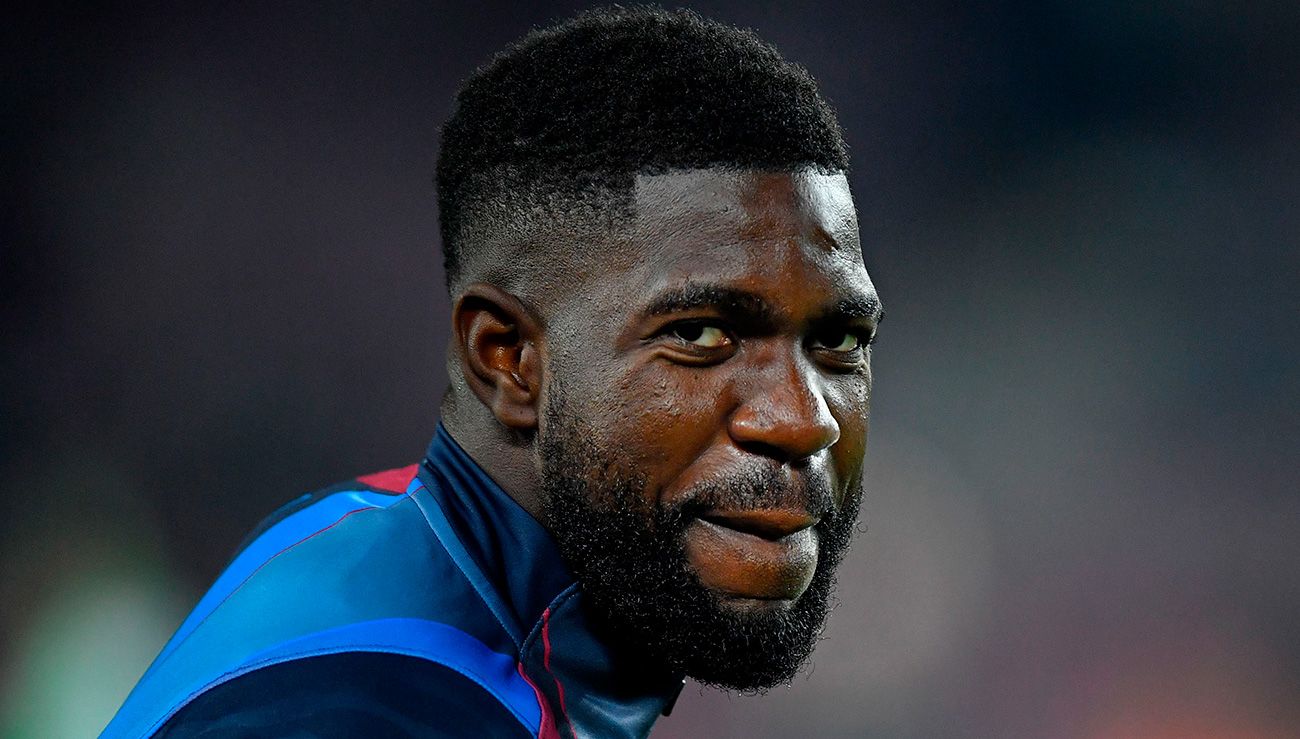 Umtiti sonríe en el calentamiento previo al cruce con Elche