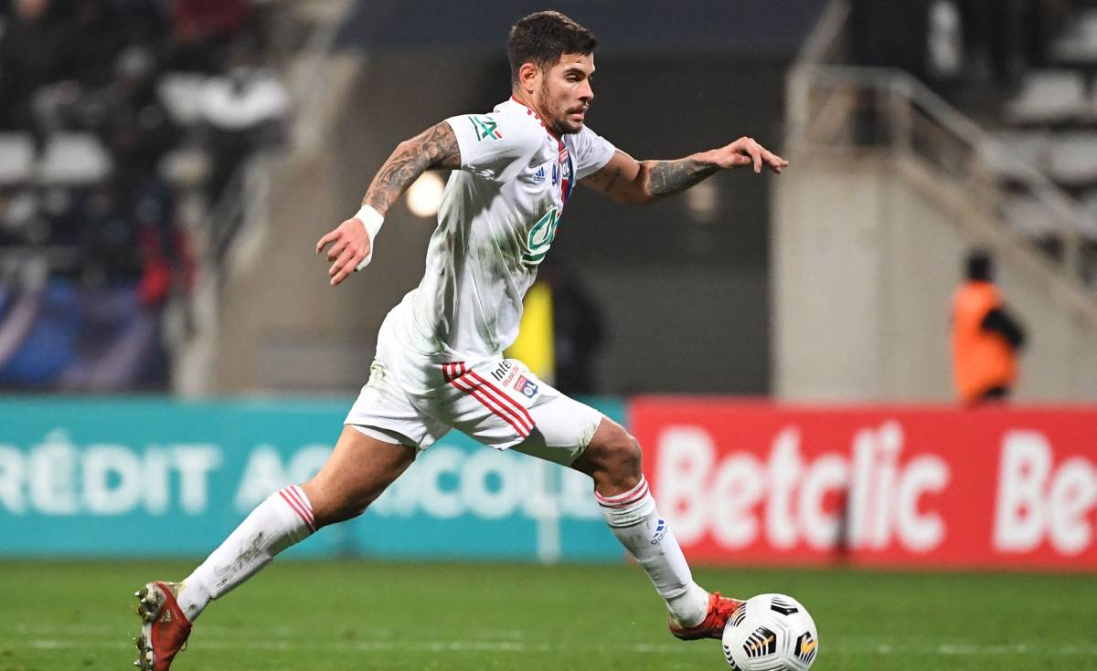 Lucas Paquetá, player of the Olympique of Lyon