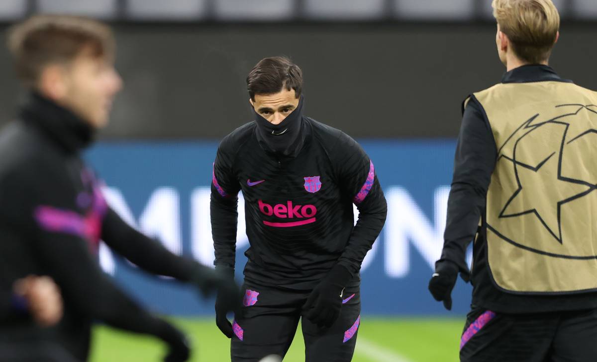 Philippe Coutinho, en un calentamiento con el Barça