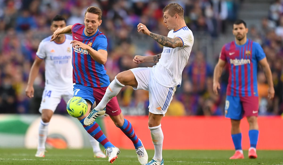 Luuk Of Jong during the classical of LaLiga 2021-22