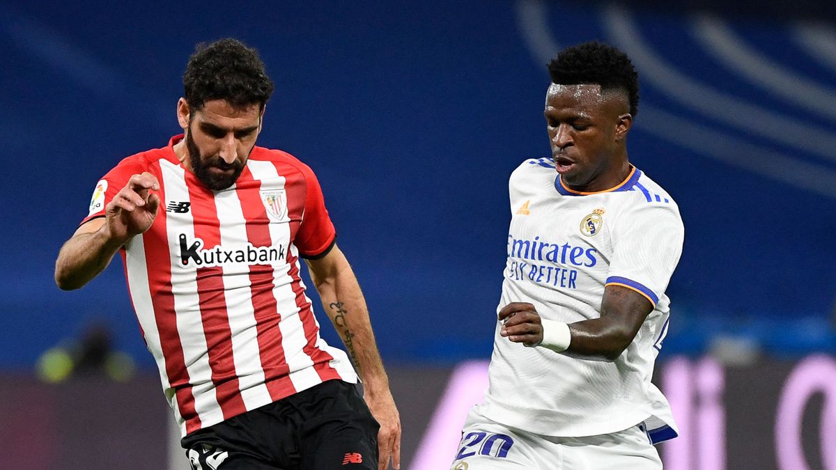 Raúl García and Vinícius jr in a Madrid-Athletic of LaLiga