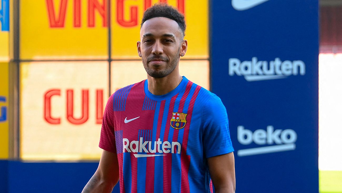 Aubameyang with the Barça shirt