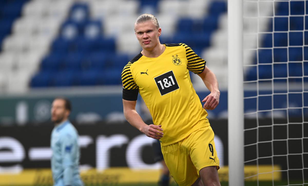 Haaland, durante el Hoffenheim-Dortmund