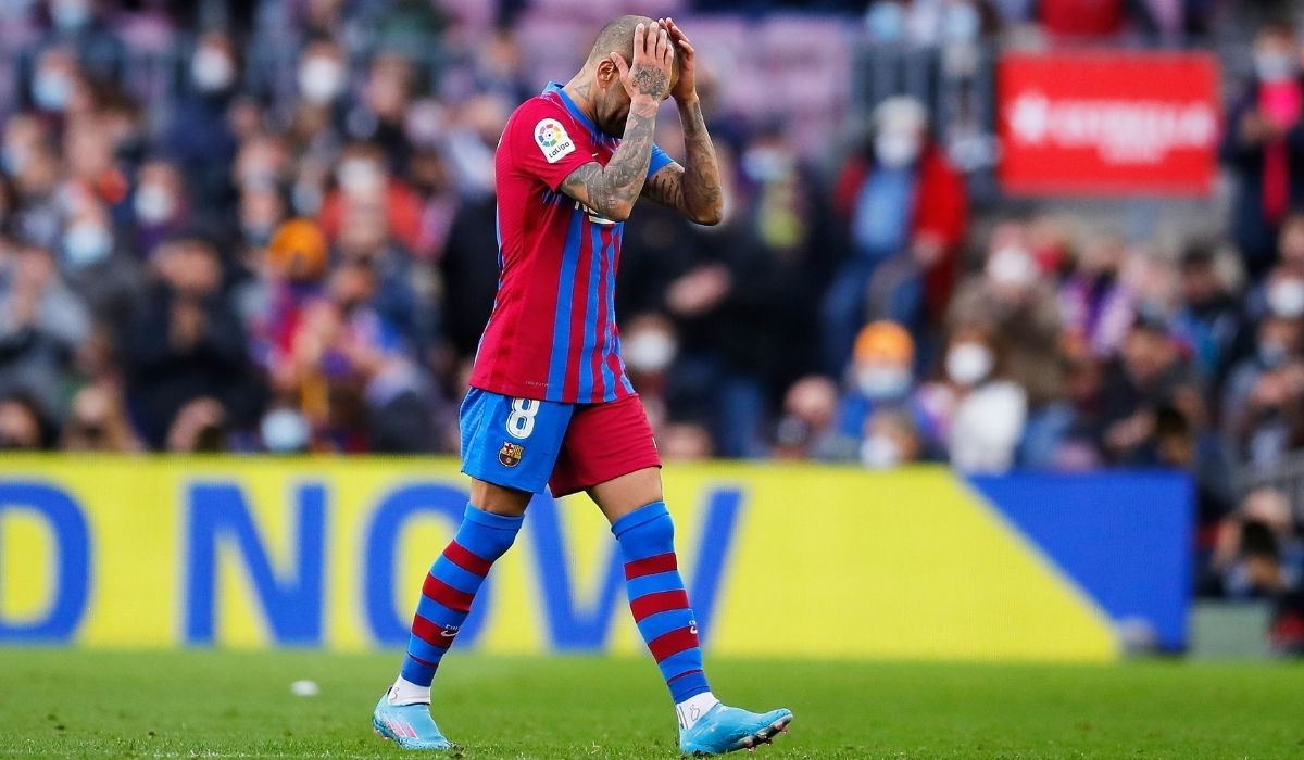 Dani Alves Regrets  after being expelled of the Barça-Athletic