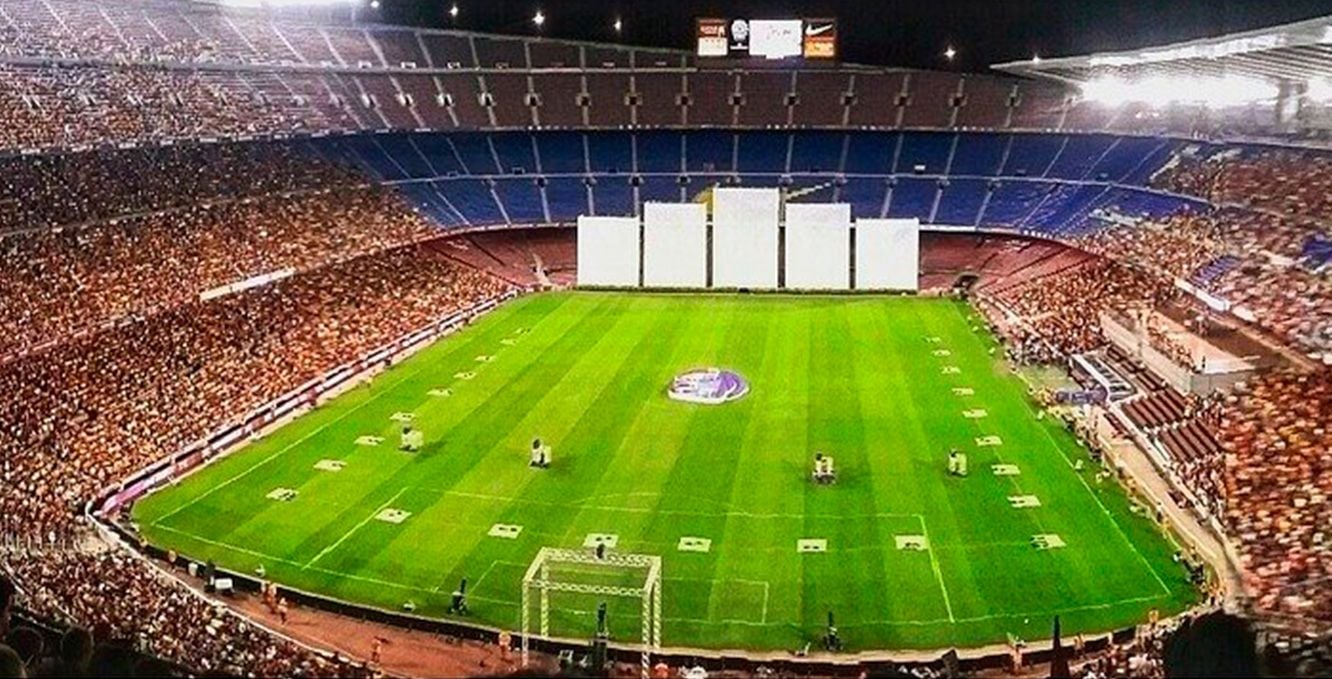 El Camp Nou antes de un partido del Barça