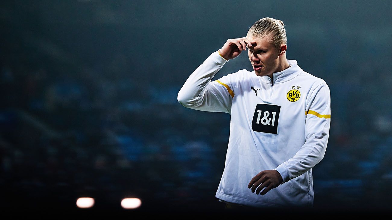 Erling Haaland en un calentamiento con el Borussia Dortmund