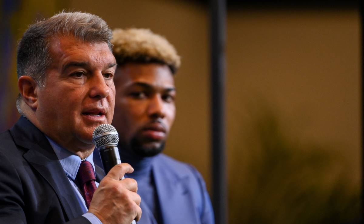 Joan Laporta durante la presentación de Adama Traoré