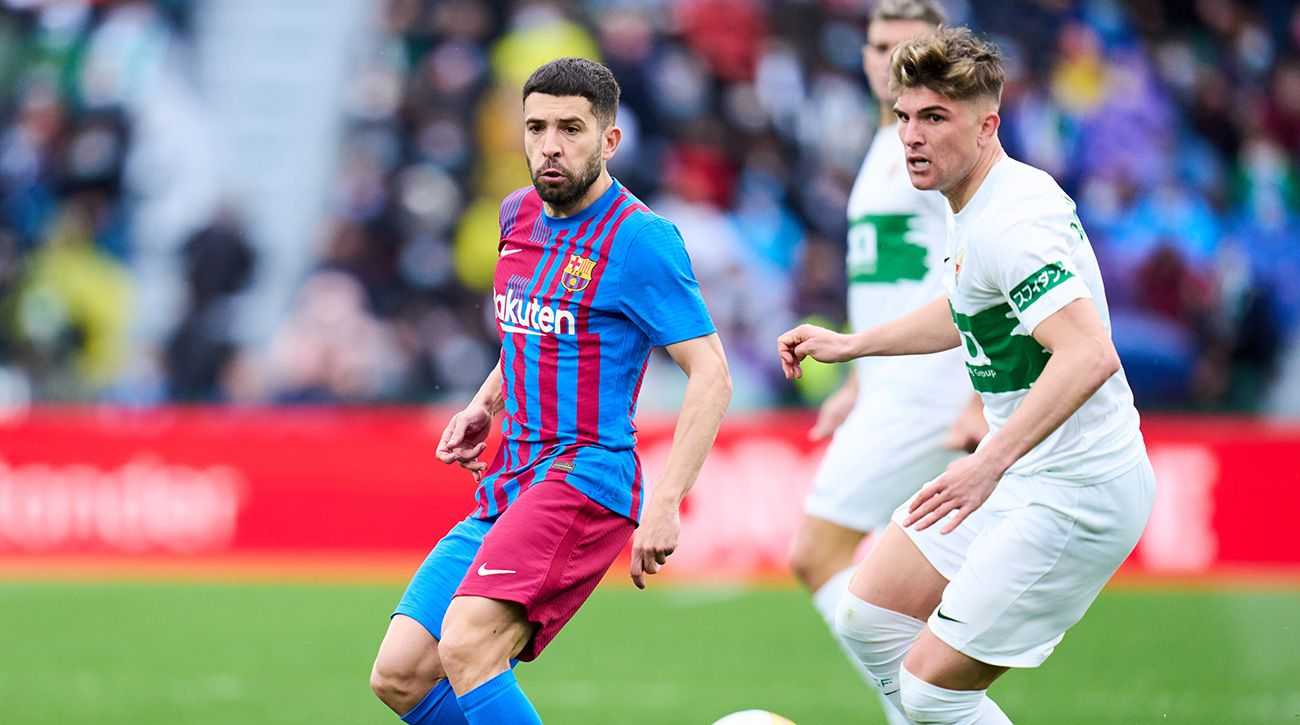 Jordi Alba contra el Elche