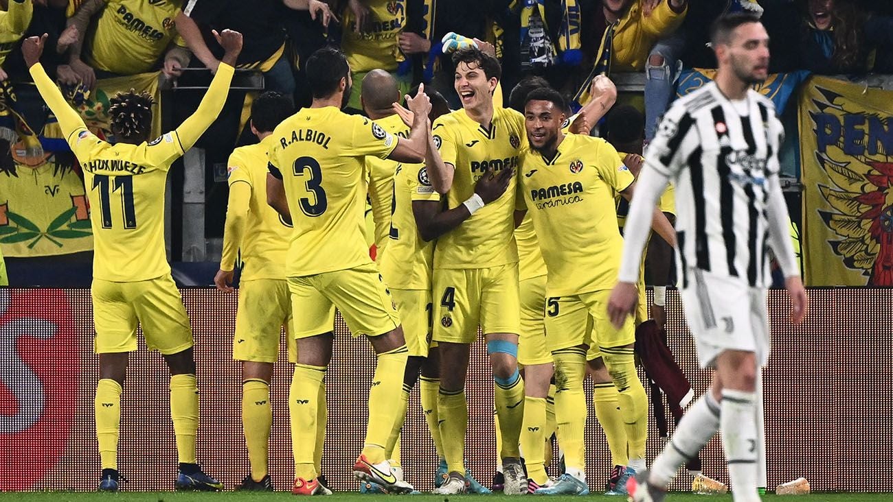Jugadores del Villarreal celebran uno de los goles ante la Juventus