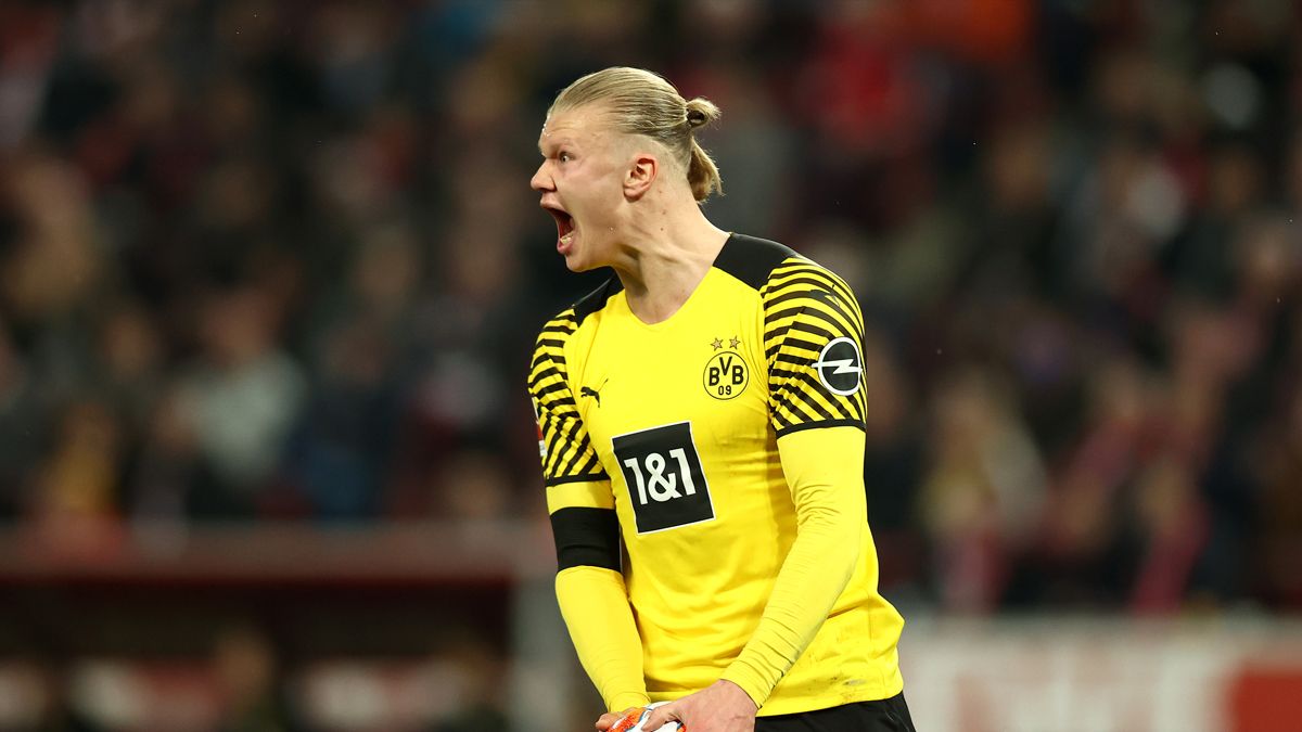 Erling Haaland en un partido con el Borussia Dortmund