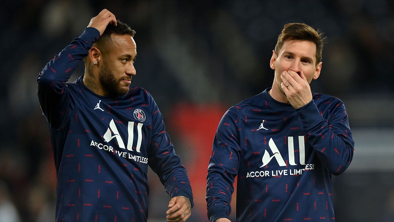 Neymar Jr. y Leo Messi en un calentamiento con el Paris Saint Germain