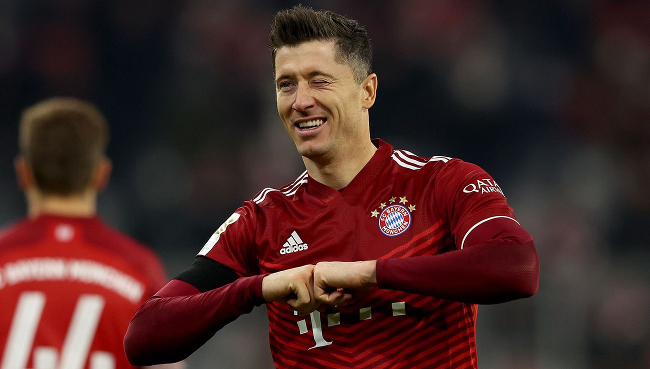 Robert Lewandowski celebrando un gol