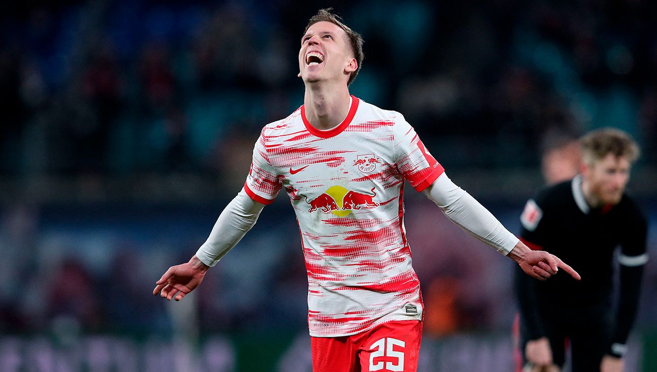 Dani Olmo celebrando un gol