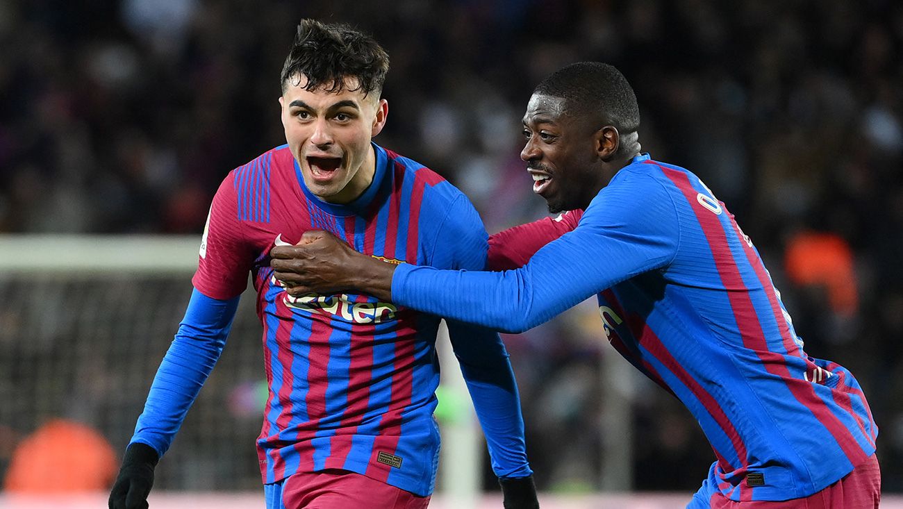 Pedri y Dembélé celebrando el gol