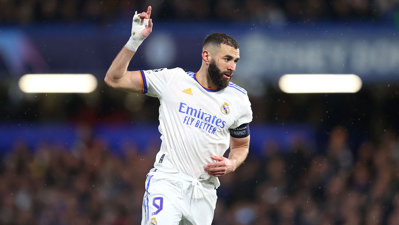 Karim Benzema celebrates a goal against Chelsea