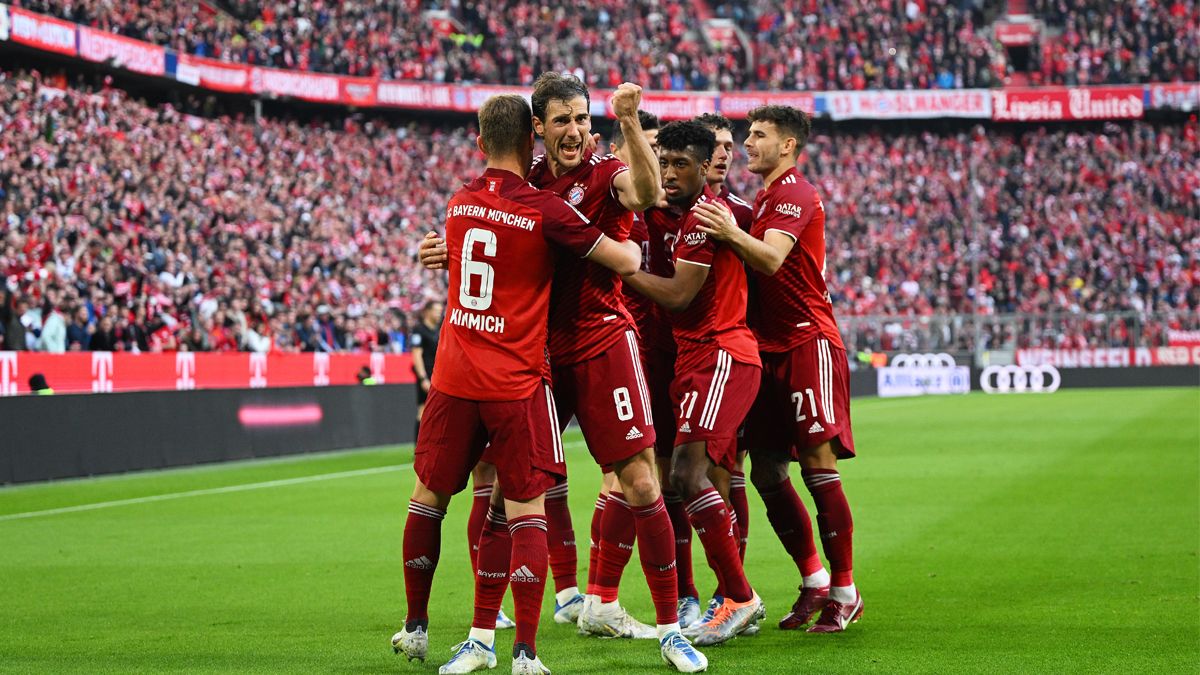 Bayern players celebrate a goal in the Bundesliga