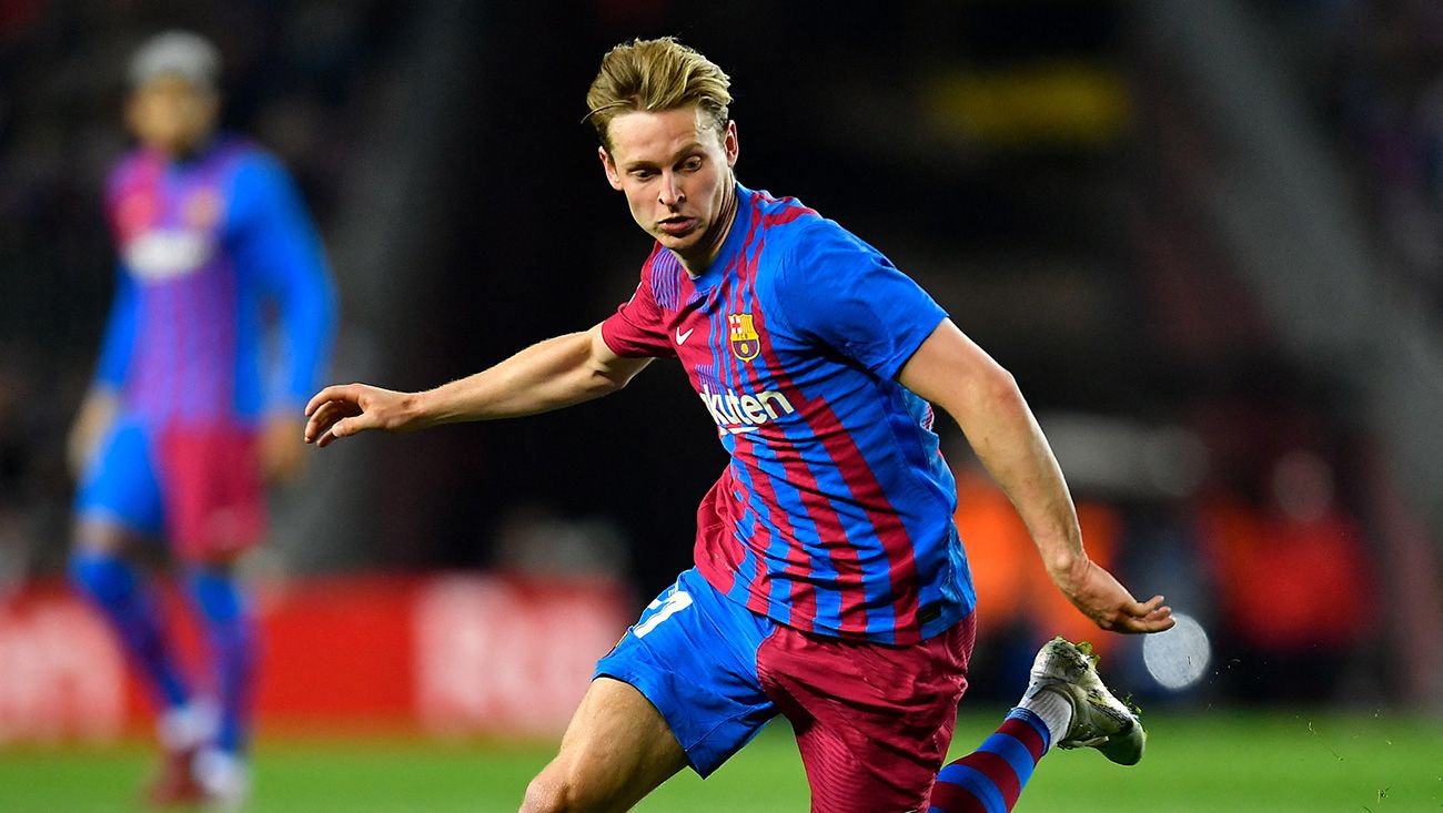 Frenkie de Jong ante el Betis