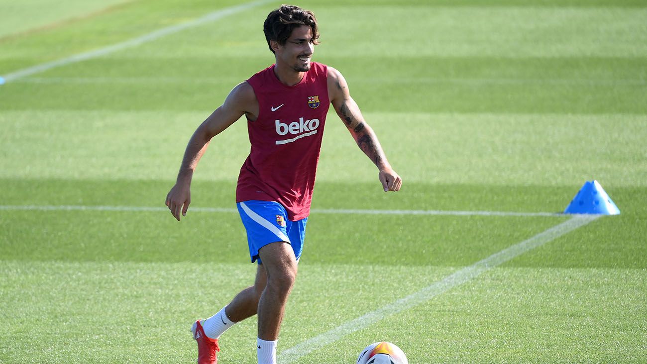 Álex Collado en un entrenamiento con el FC Barcelona