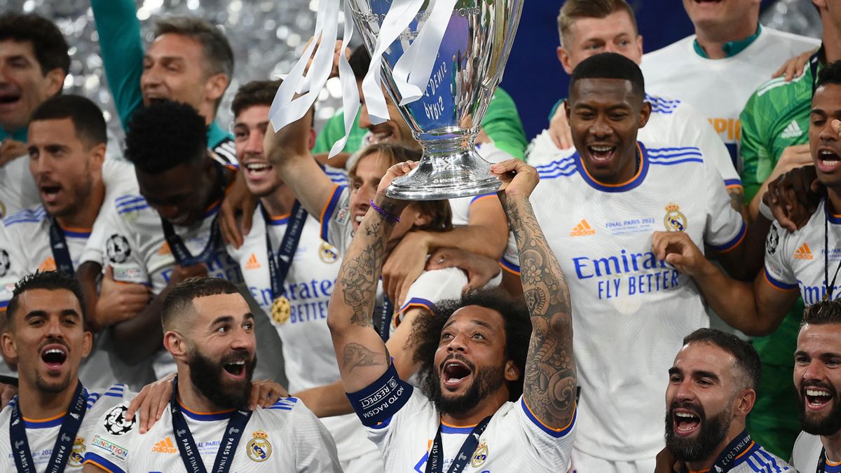 Marcelo levanta la decimocuarta Champions League del Real Madrid