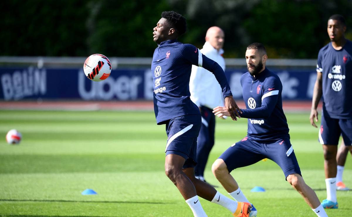 Tchouaméni trains with the french national team