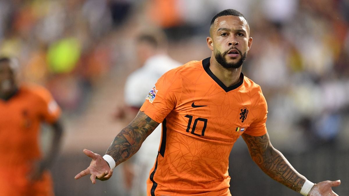 Memphis Depay celebra un gol con la selección de Holanda