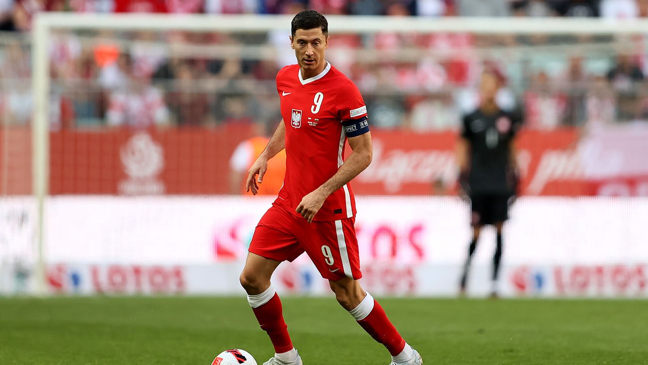 Lewandowski in a match with his national team