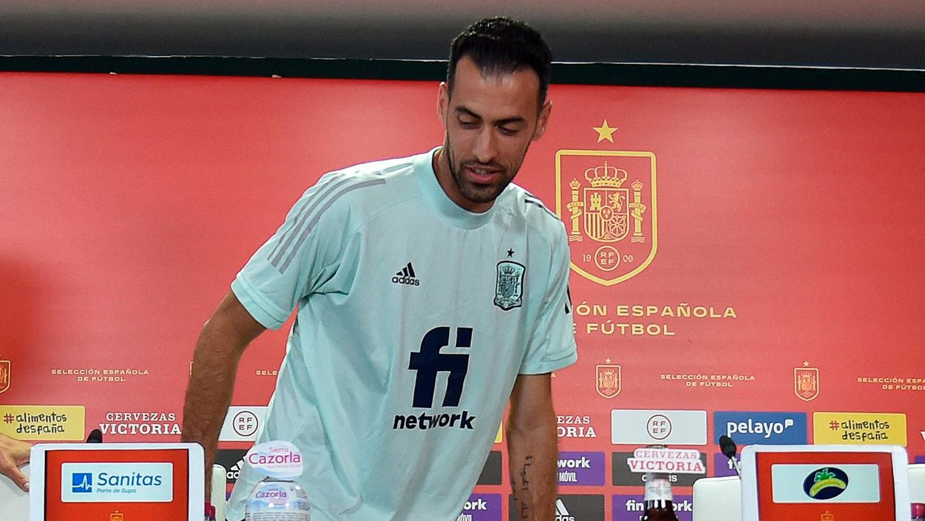 Busquets in a press conference