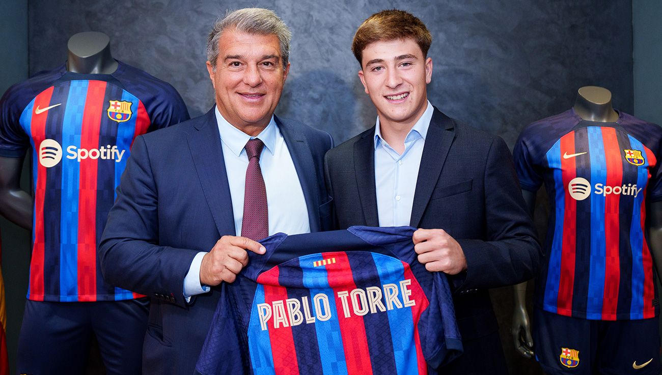 Pablo Torre firma oficial con el Barça