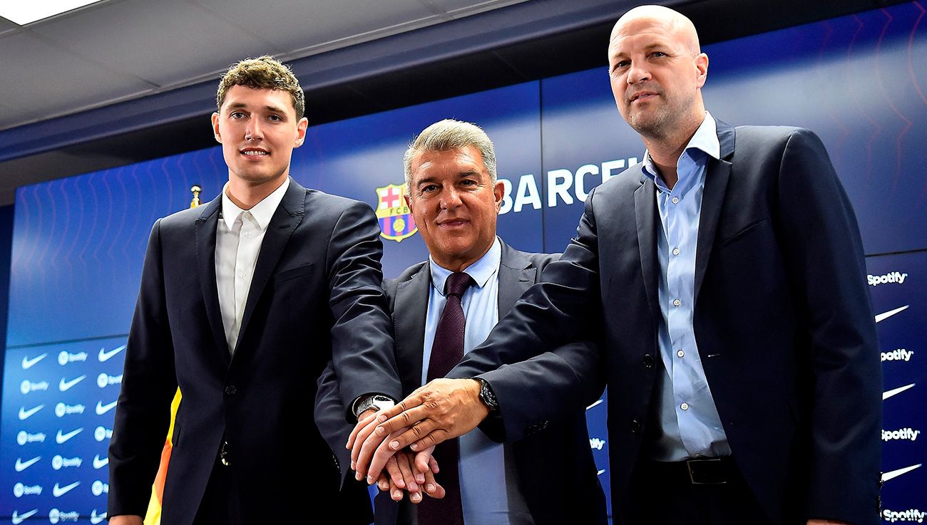 Andreas Christensen, Joan Laporta y Jordi Cruyff