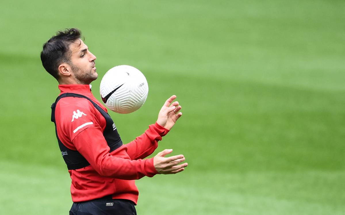 Cesc Fàbregas trains with Monaco