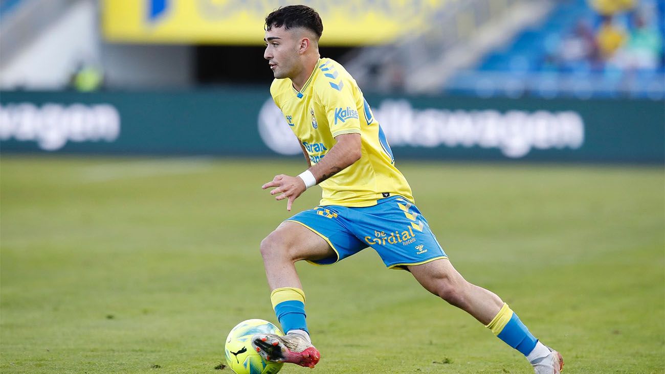 Alberto Moleiro en un partido con la UD Las Palmas