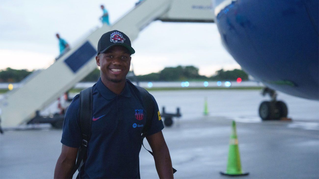 Ansu Fati after landing in Miami with Barça