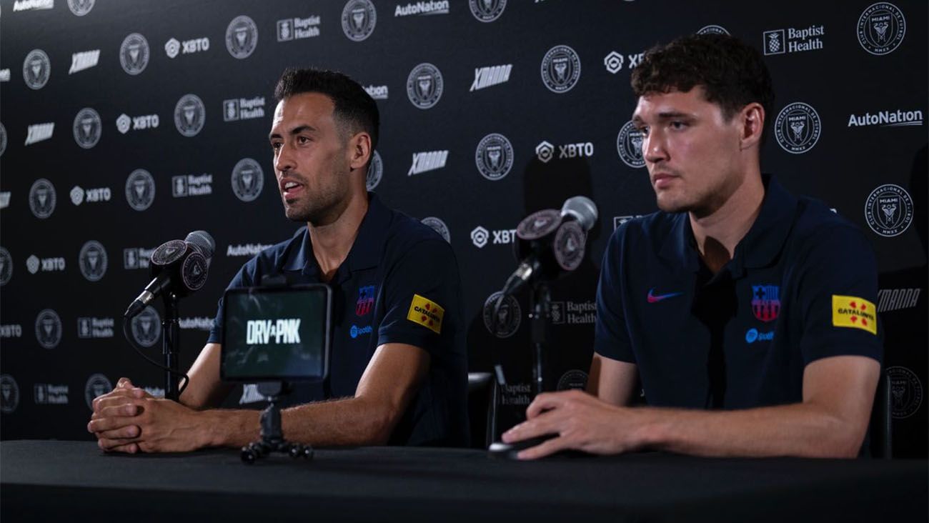 Sergio Busquets and Andreas Christensen at a press conference