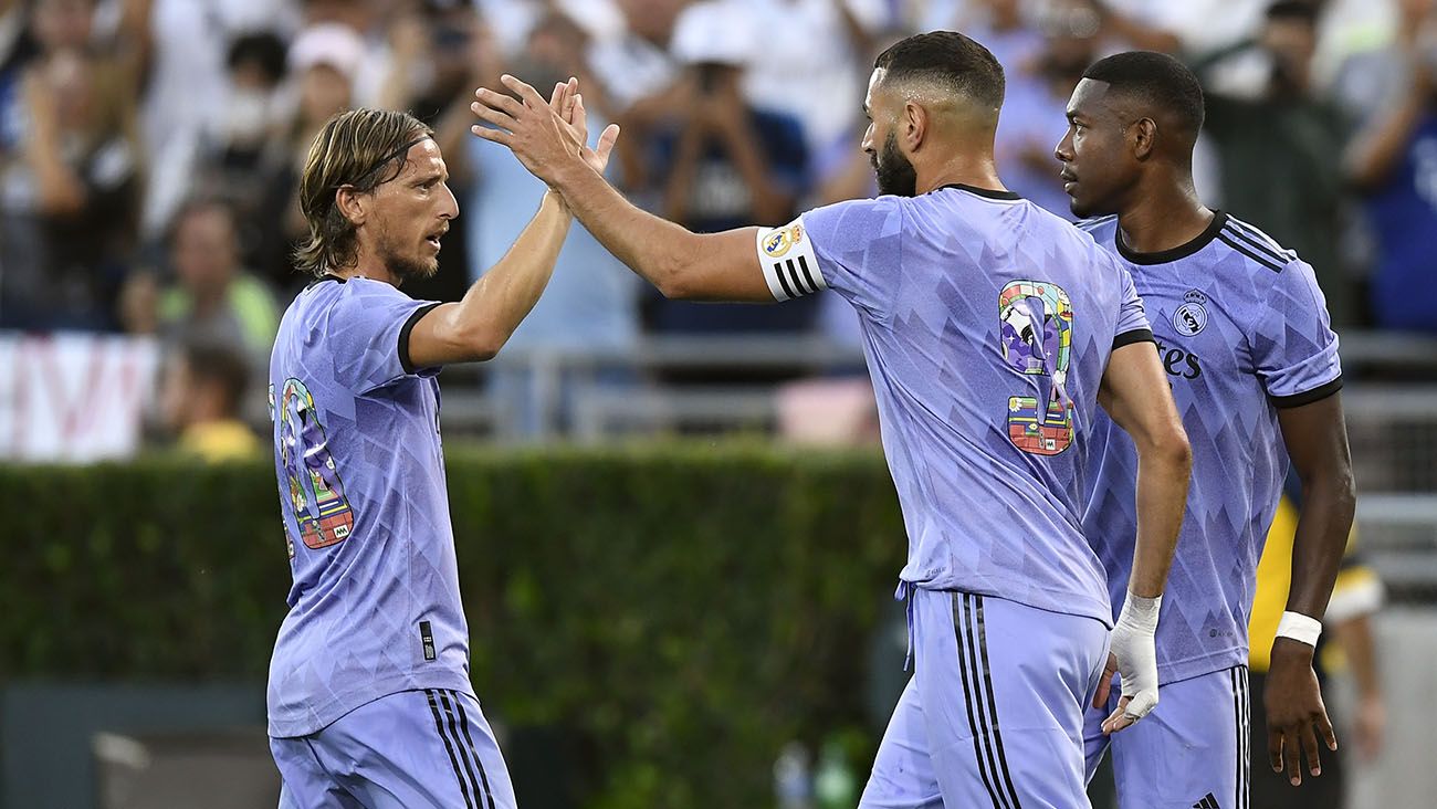 Jugadores del Real Madrid festejan el primer gol ante la Juventus (0-2)