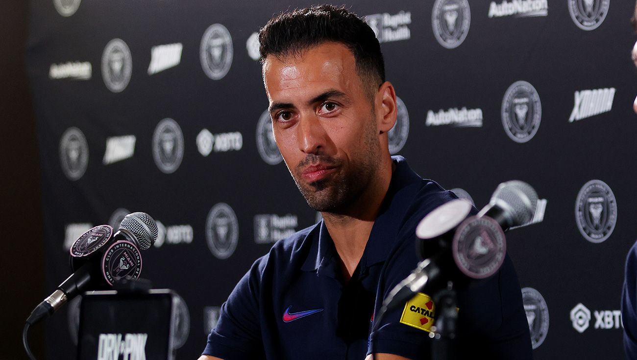 Busquets at a press conference