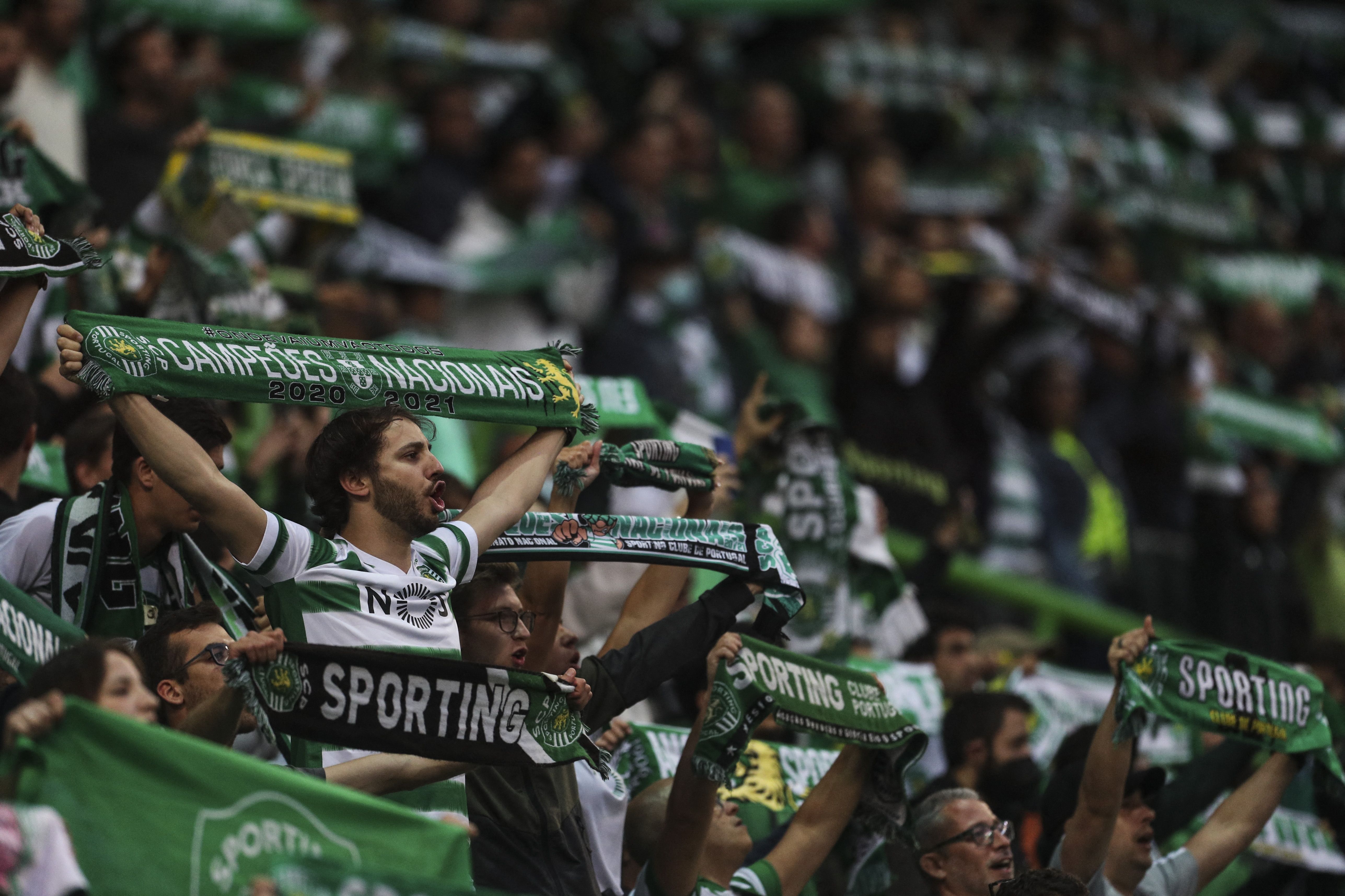 Sporting fans at José Alvalade Stadium