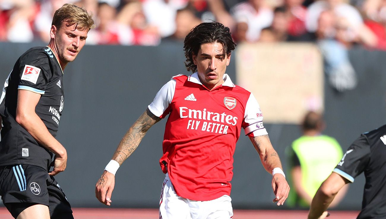 Hector Bellerin with Arsenal