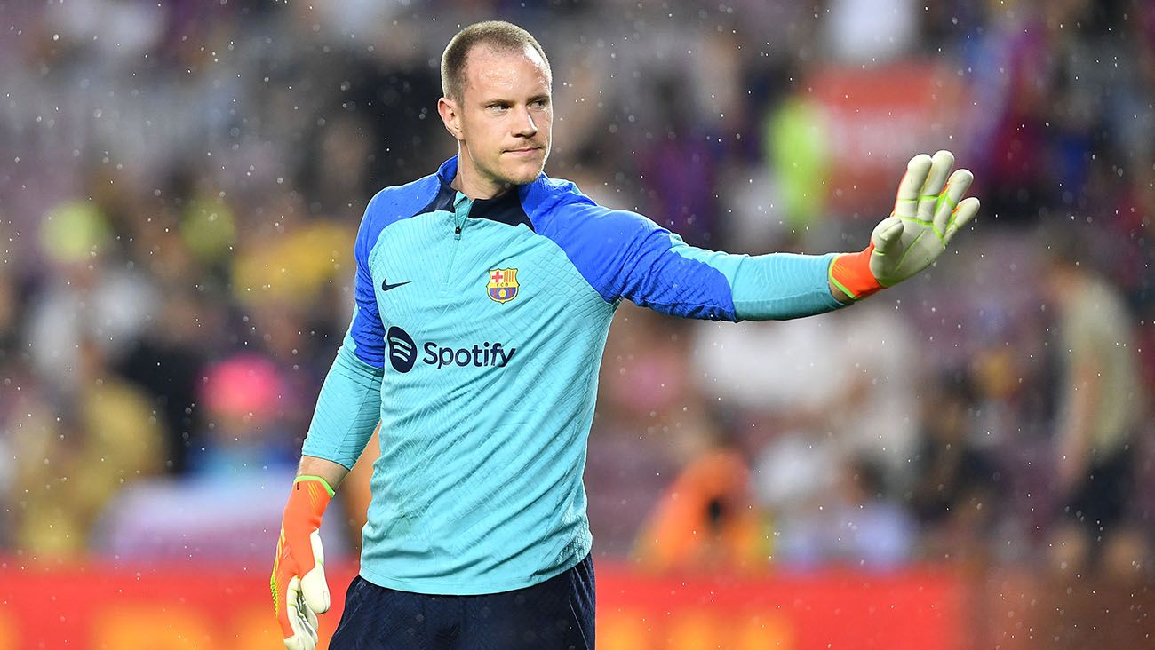 Marc-André ter Stegen in a heating with the Barça