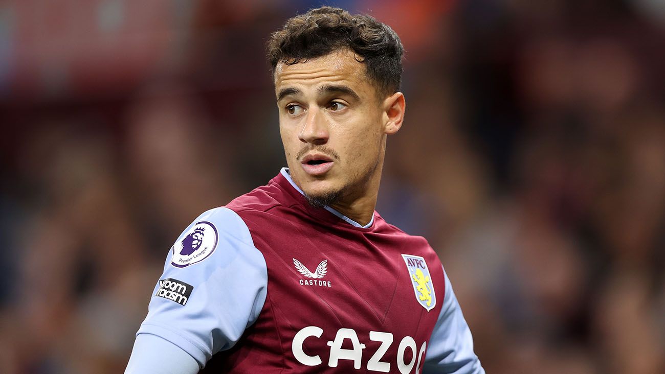 Phillipe Coutinho en un partido con el Aston Villa