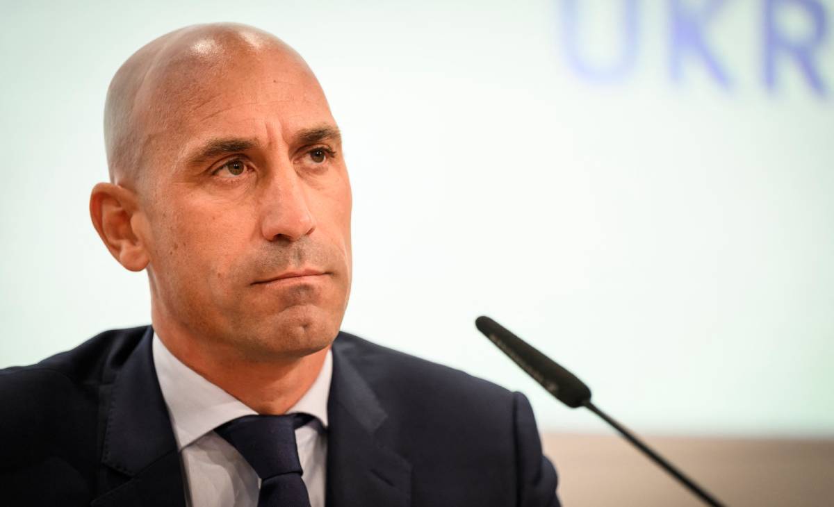 Rubiales in a press conference