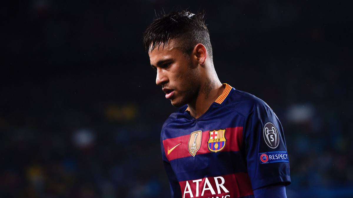 Neymar Jr, in a party of this season