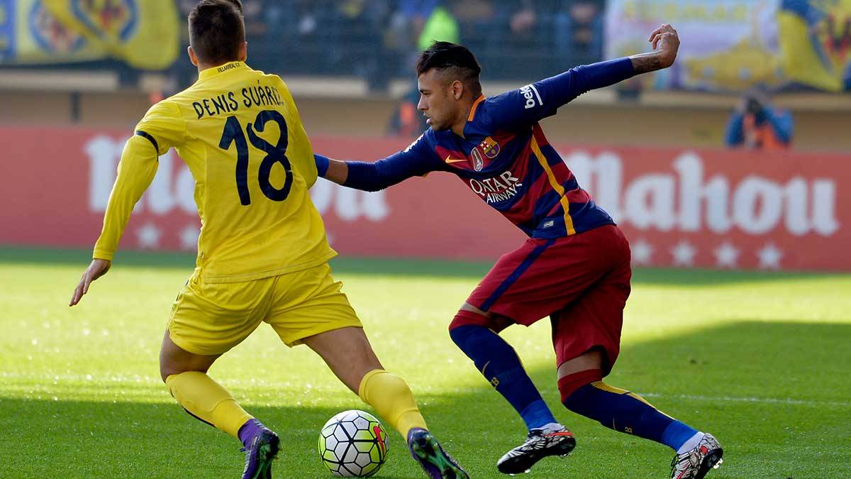 Denis Suárez defending a played in front of Neymar Júnior in the last Villarreal-FC Barcelona