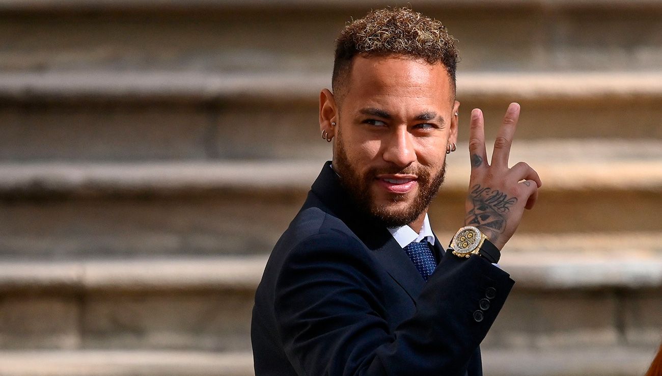 Neymar en su llegada al Palau de Justicia de Barcelona