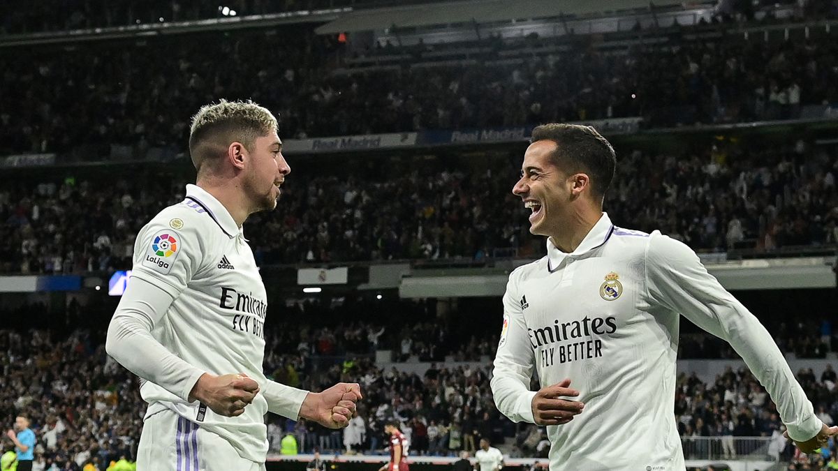 Fede Valverde y Lucas Vázquez celebran un gol del Real Madrid