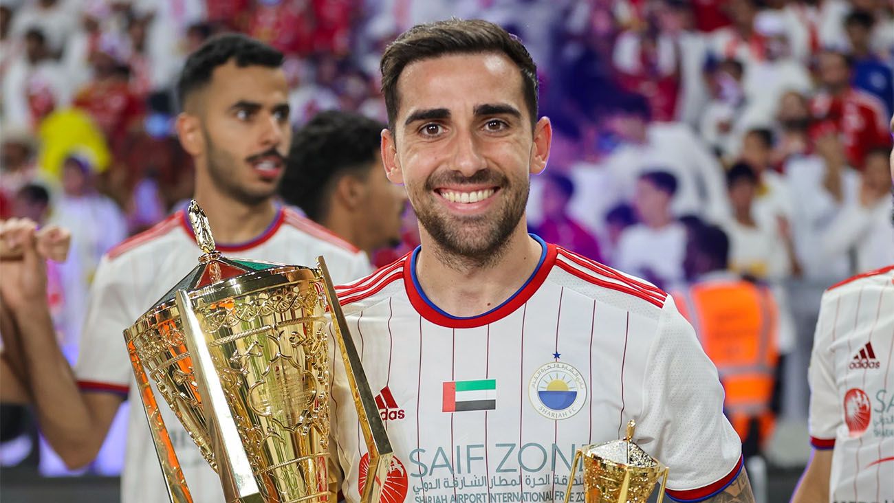 Paco Alcácer, 'MVP' de la Al-Sharjah en la Copa Presidentes de Emiratos Árabes