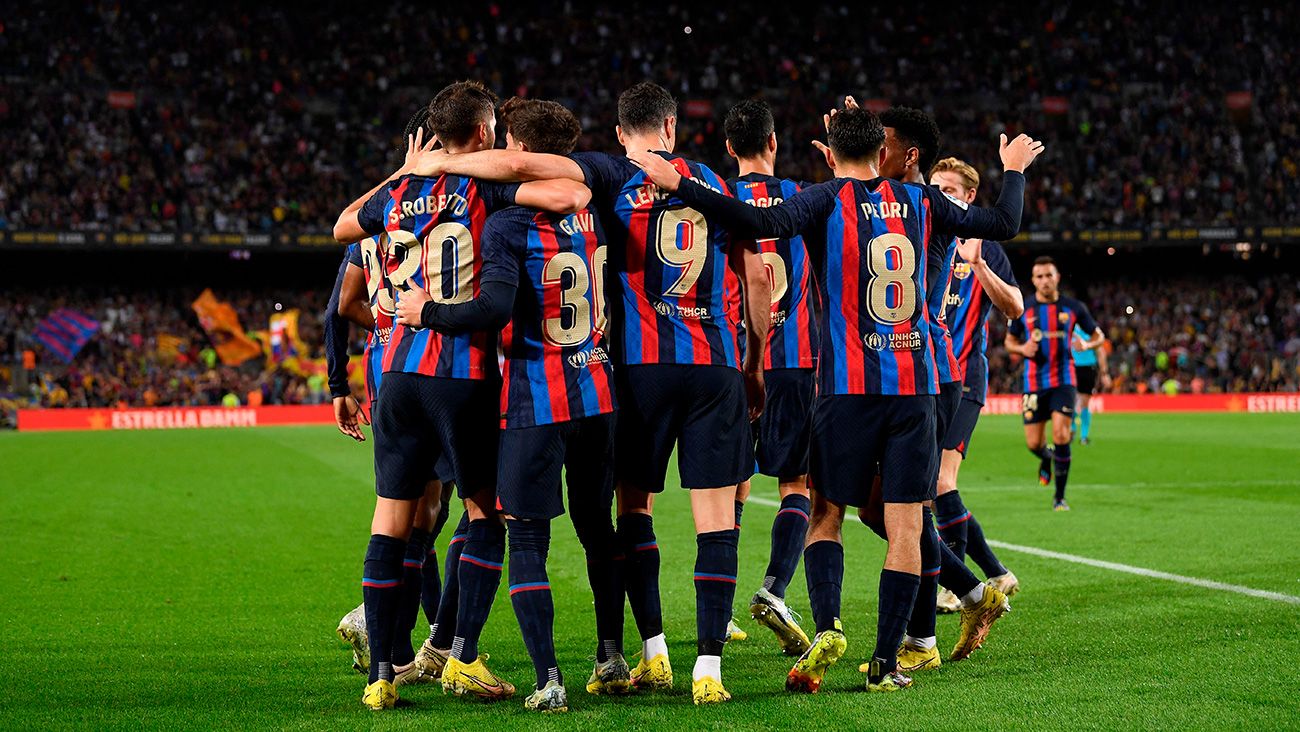Barça players celebrating a goal