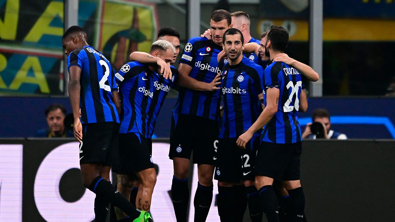 Los jugadores del Inter celebrando un gol
