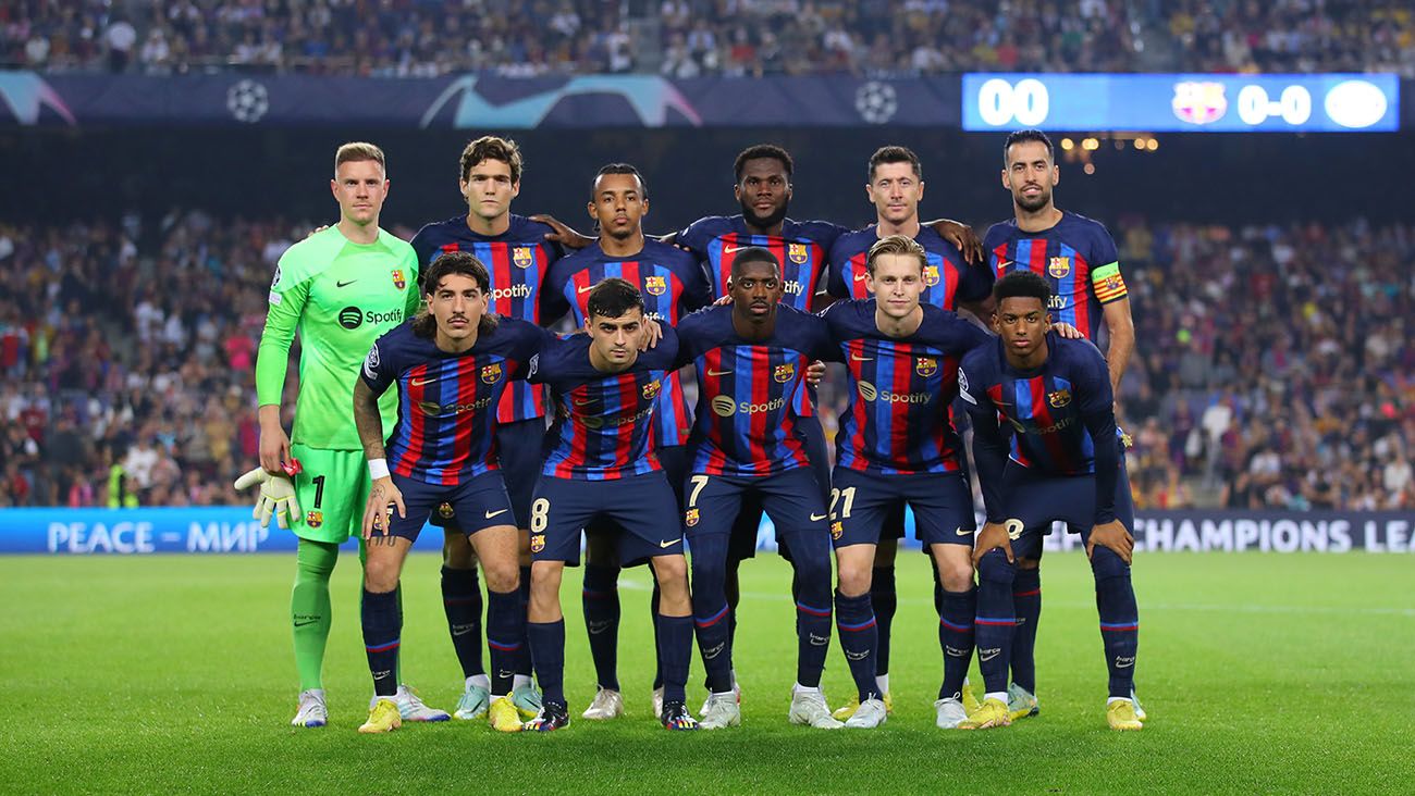 The eleven of the FC Barcelona in front of the Bayern Munich in Camp Nou (0-3)